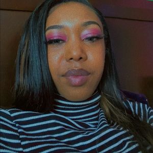 Meet your Posher, Deejahney